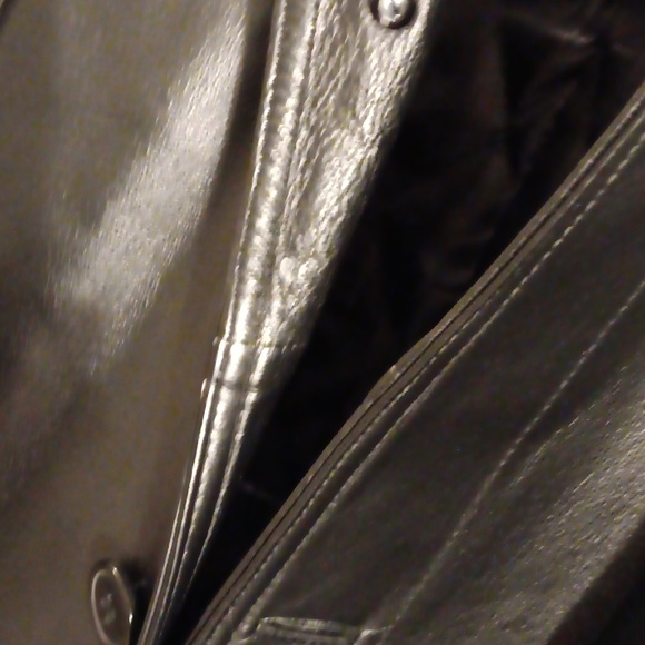 ❤️ FINAL REDUCTION BLACK LEATHER JACKET - Picture 6 of 13